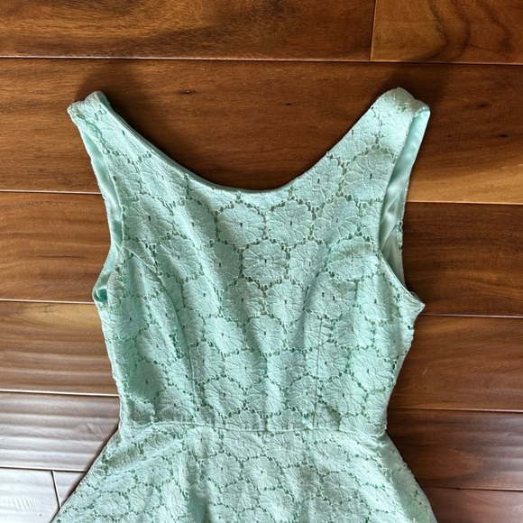 Speechless Mint Green Lace Mini Dress size 5 - Picture 2 of 4